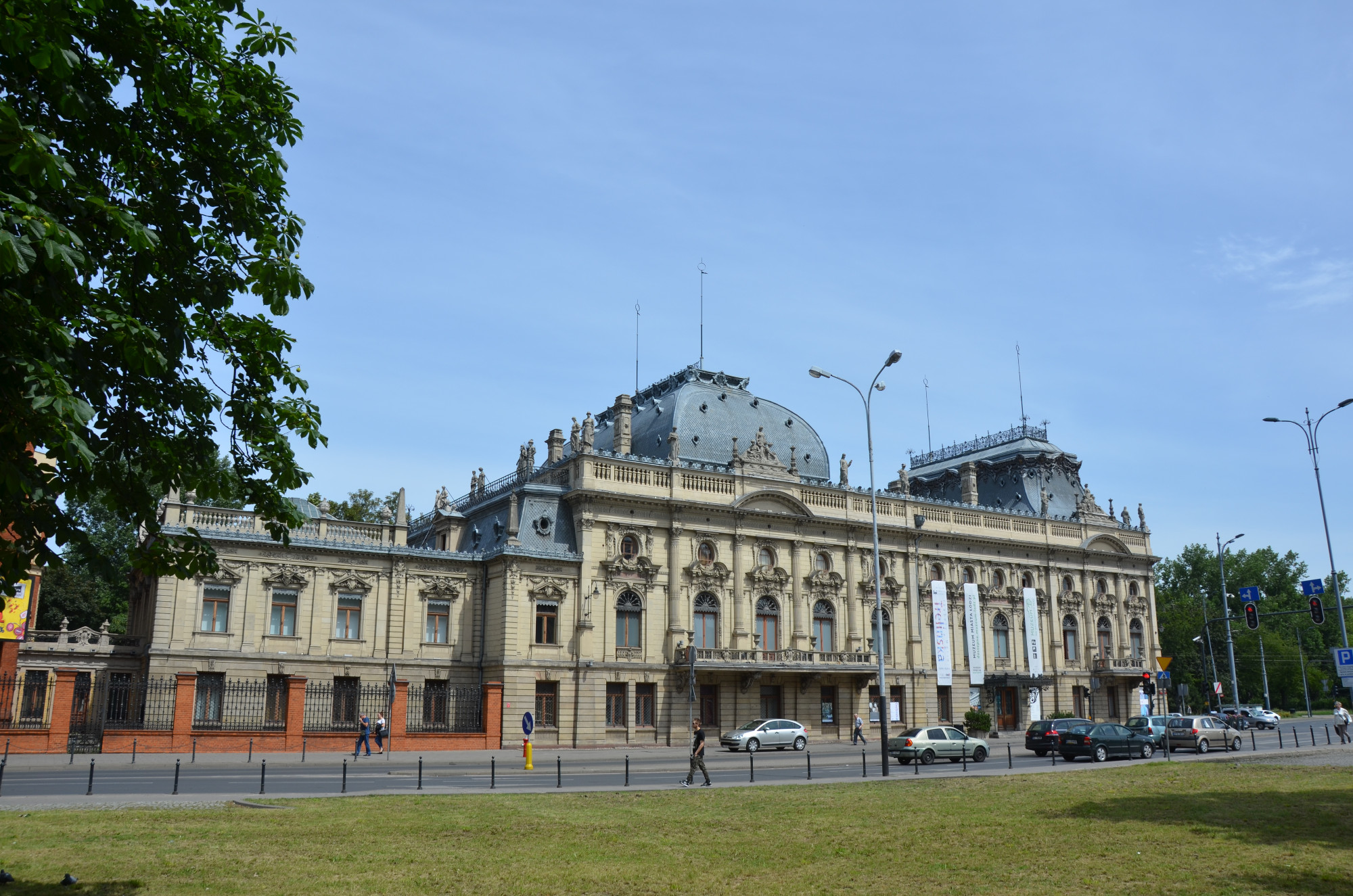 20 Jahre wurde an dem Poznański-Palast nach dem Vorbild des Pariser Louvre gebaut. (Foto: © Jürgen Ulbrich) 